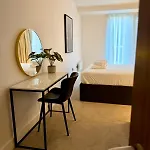 212 Rh - Retreat *